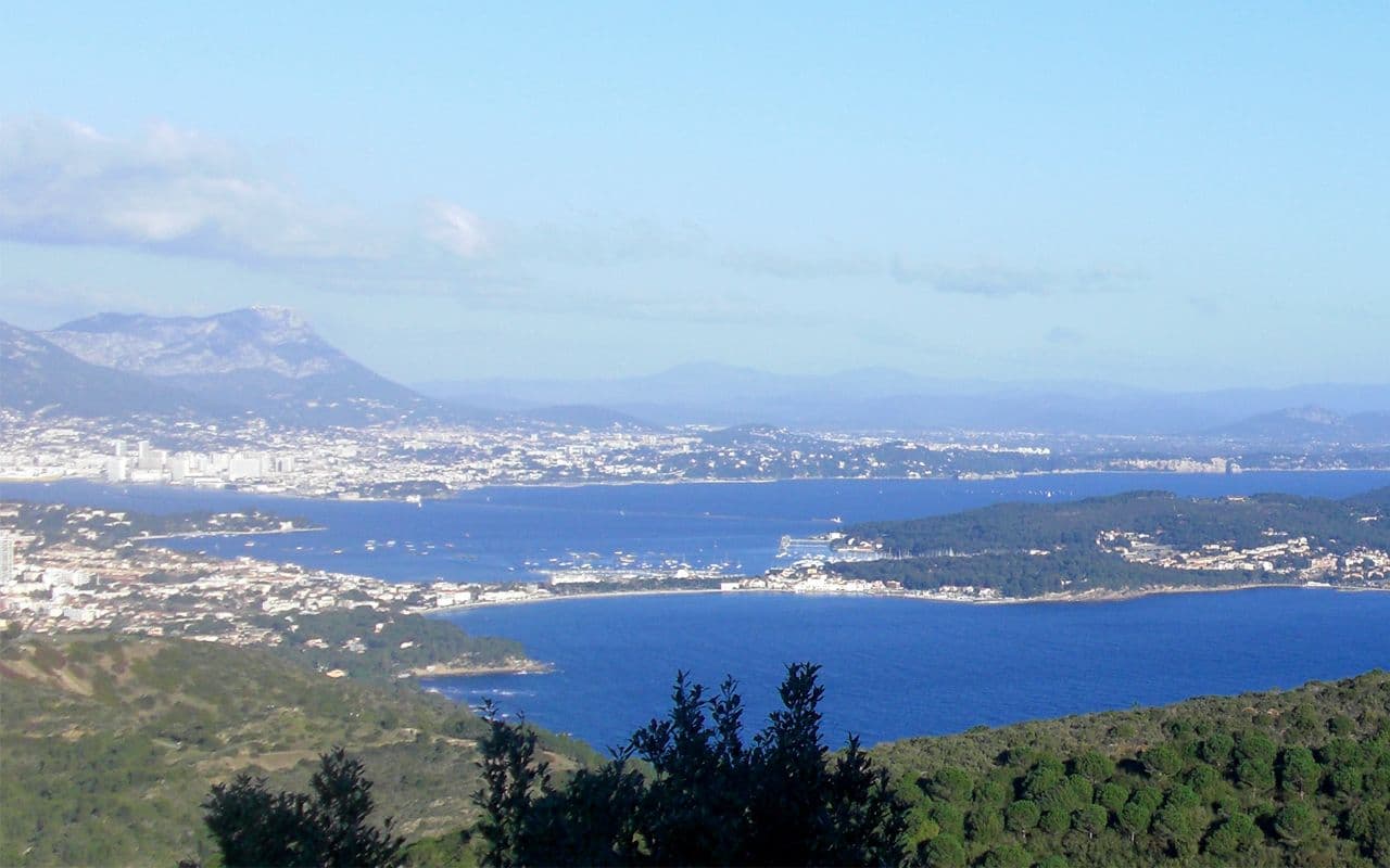 Location de bateau avec skipper à Toulon