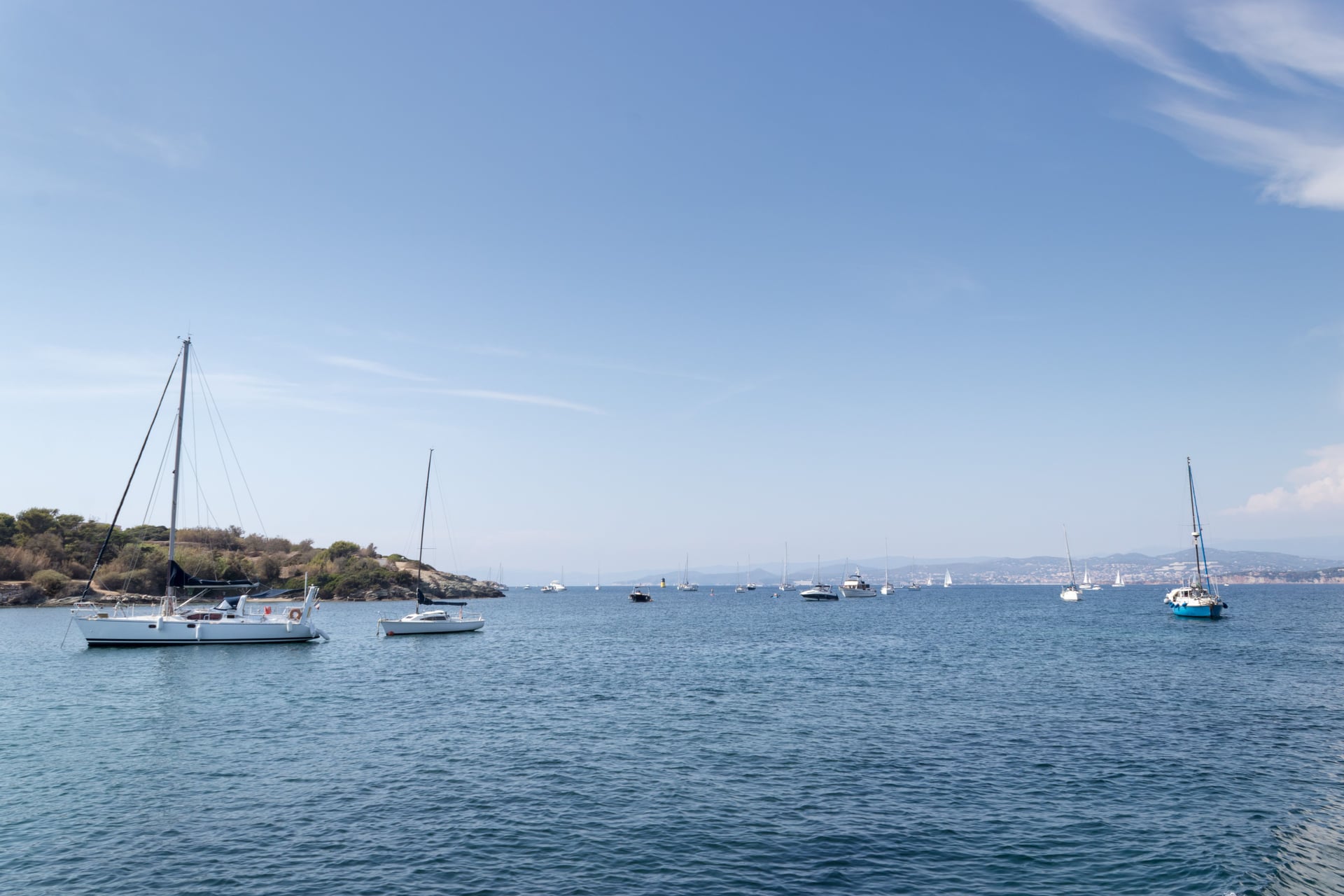 L'archipel des Embiez vu depuis la mer L'archipel des Embiez vu depuis la mer